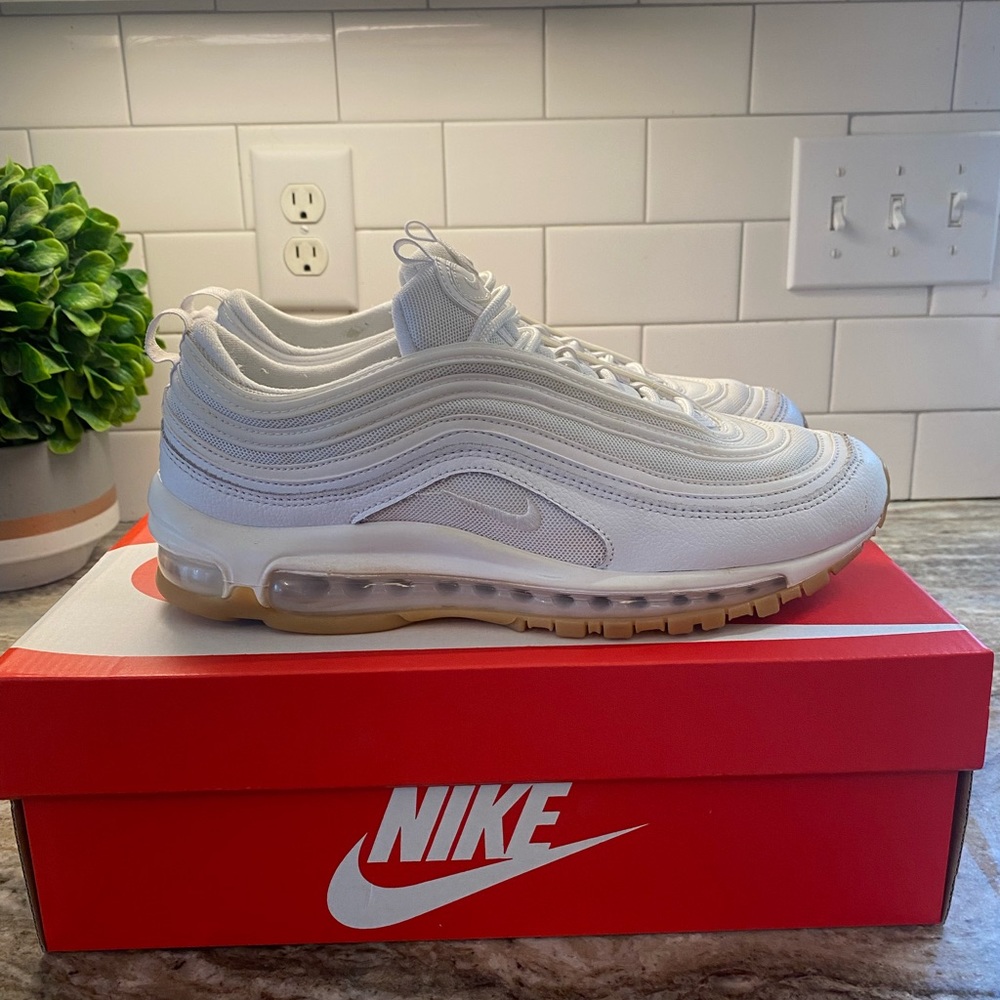Size 8.5 - Nike 97s